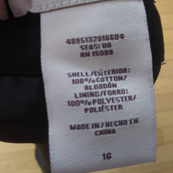 Covington Misses skirt white embroidery on black - Picture 5 of 14